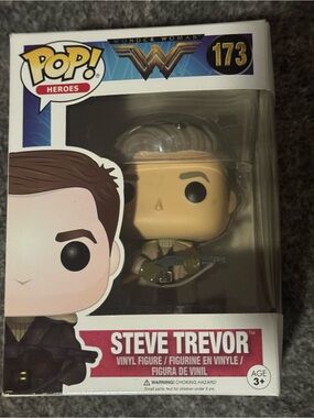 Funko Steve Trevor Pop! Vinyl - Brown Hair, Tan Face, Green Outfit Accents